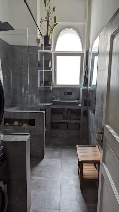 Modern Meets Classic - Near Volkspark Schoeneberg Appartement