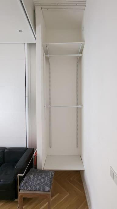 Modern Meets Classic - Near Volkspark Schoeneberg Appartement Berlijn